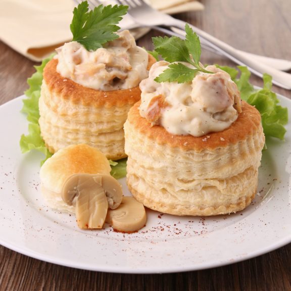 Vol-au-vent with hen